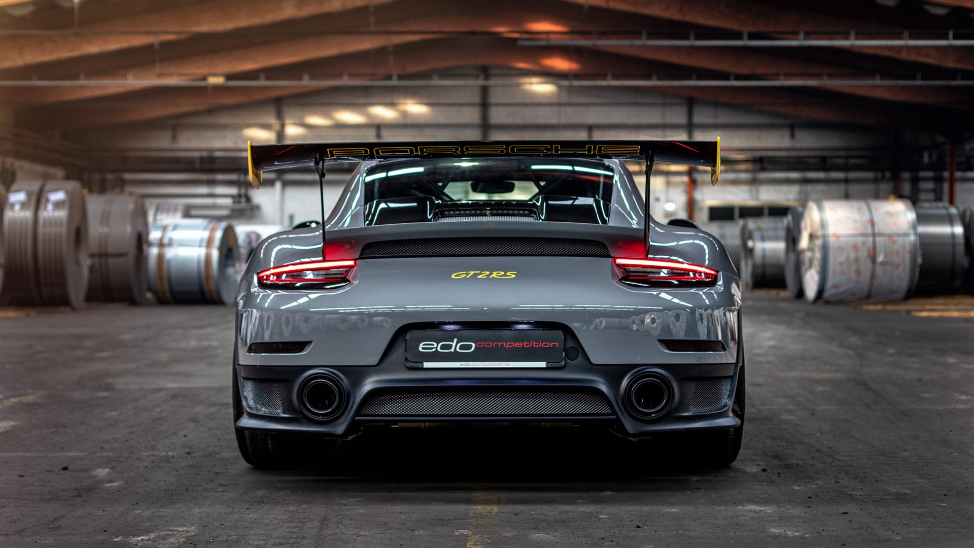 开云体育在线赛事直播-女足比赛选手赛场表现稳定，球迷欣喜观望，女足表现很亮眼