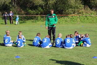 kaiyun开云·官方网站-女篮老将坚持出战为队伍稳定发挥贡献宝贵经验力量，女篮名将